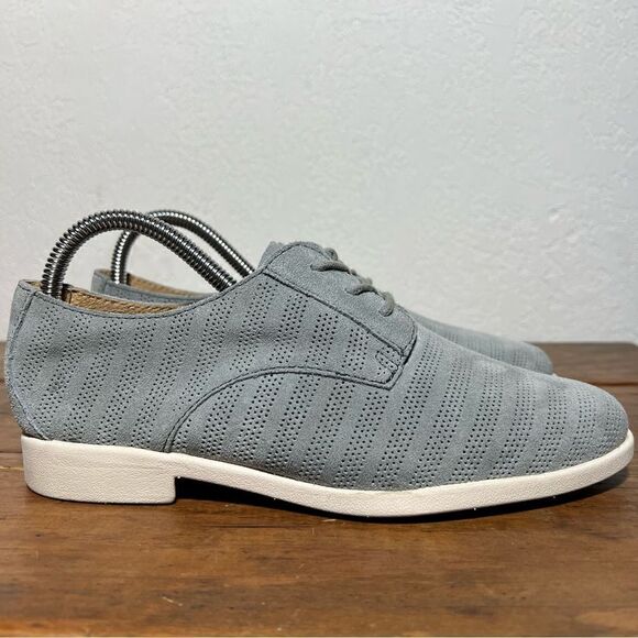 Born Passi Preforated Suede Blue Derby Shoes 7 - Picture 5 of 9